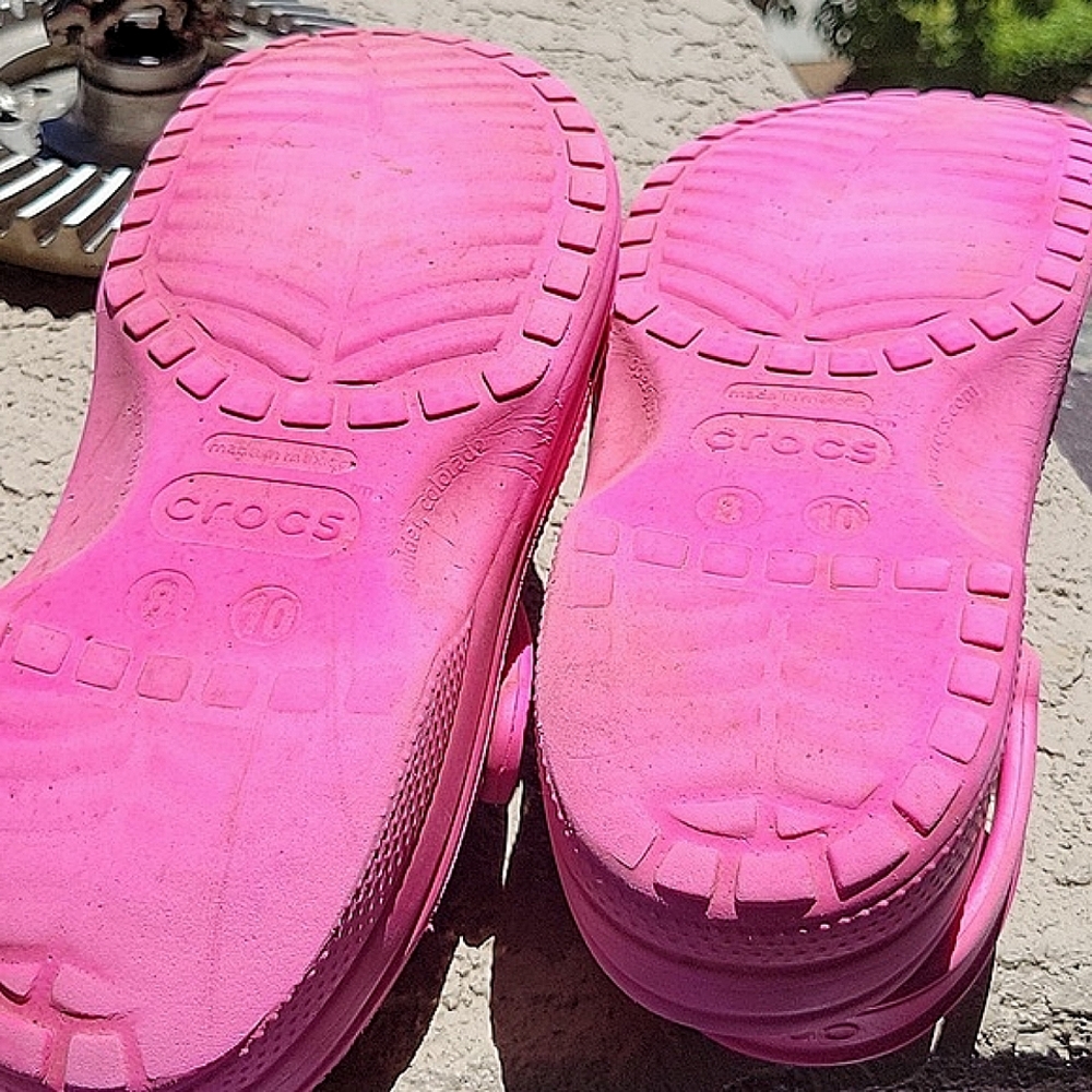 Pink CROCS - Picture 3 of 7